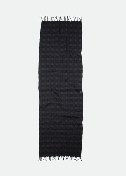 SEAL Scarf | Blackonblack