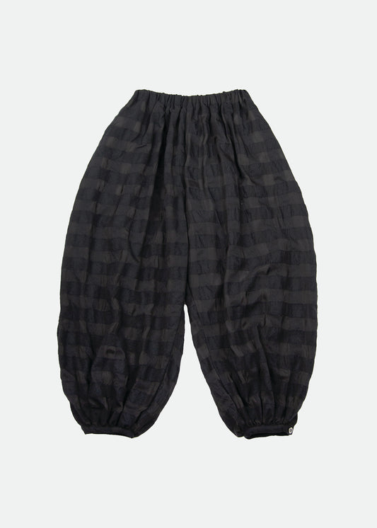 TAMOU Trousers | Blackonblack