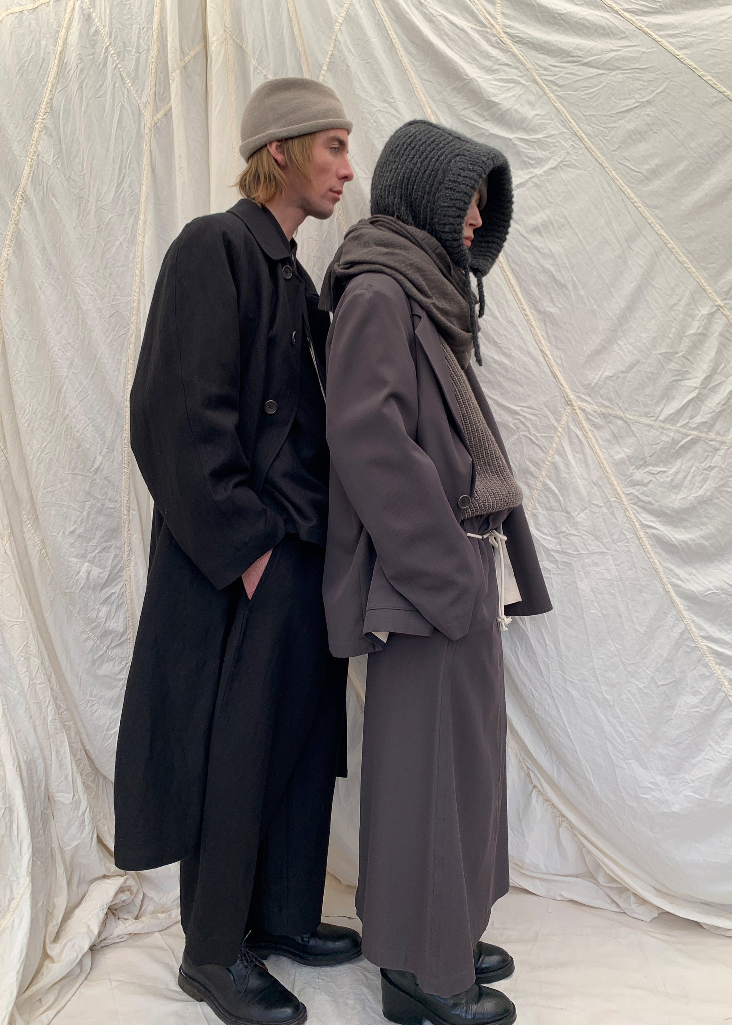 CARL Coat | Black